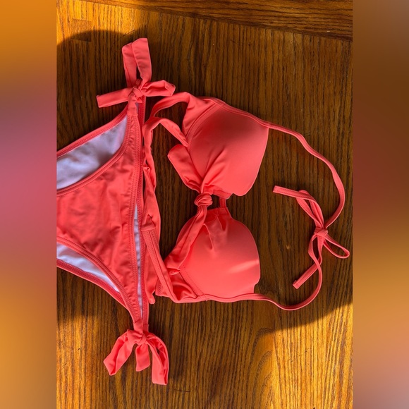 Neon halter bikini in size S. Top & bottom only worn once. Excellent condition. - Picture 6 of 8